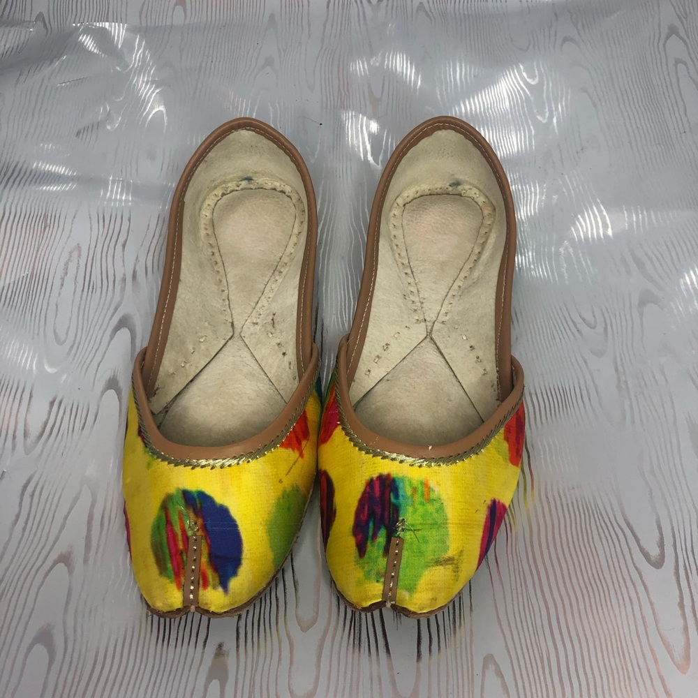 Self Print Arabian style shoes Sz 7